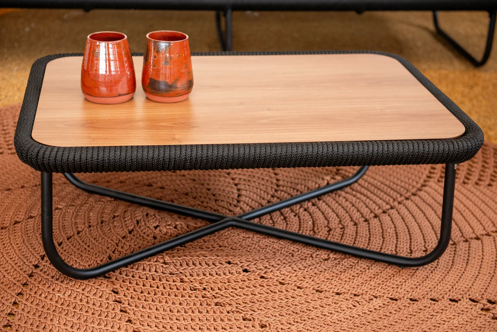 Mesa de Centro Domme com outras peças da linha Domme