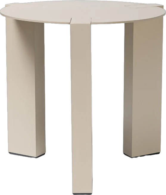 Detalhe: Mesa de Centro Arco, design de Felipe Madeira