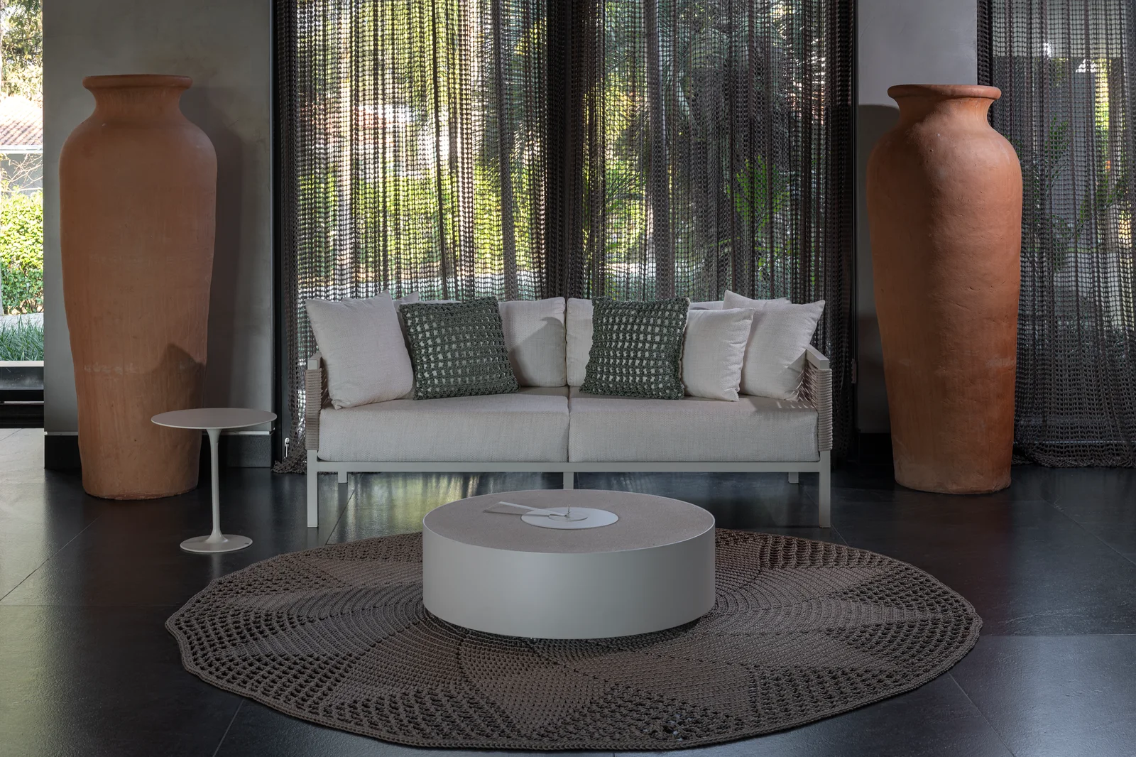 Sofá Coral com outras peças da linha Coral