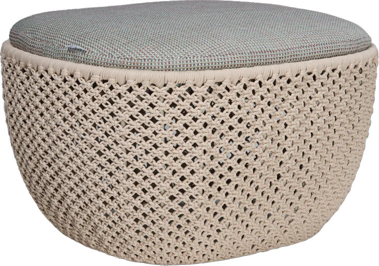 Puff Piatã, design de Sérgio Matos