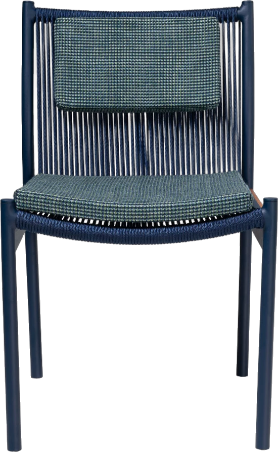 Cadeira Maré, design de Felipe Madeira